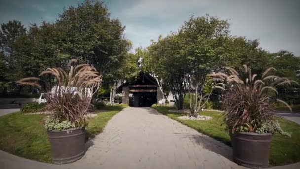 Front Entrance Beautiful Golf Course Clubhouse — Stok video