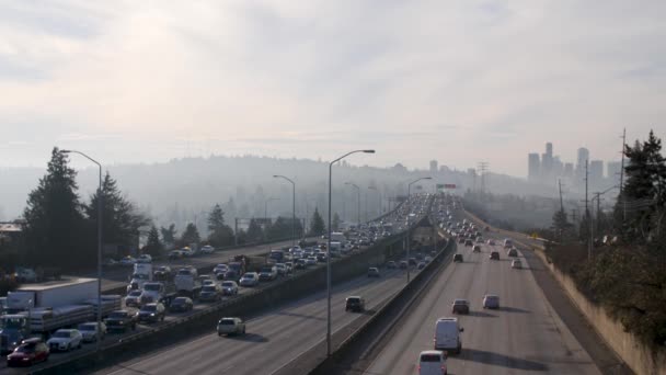 Cars Driving Seattle Traffic — Vídeo de stock