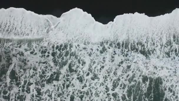 Drone Shot Waves Black Sand Beach Iceland — Video Stock