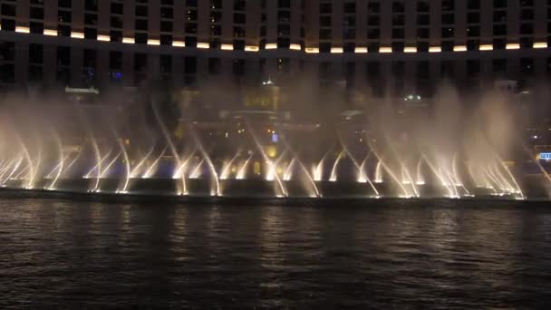 Slow Motion Water Sprays Moving Right Left Front Bellagio Hotel — Vídeos de Stock