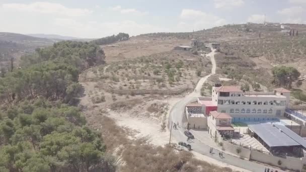 Vista Aérea Edifício Com Piscina Seca Arraba Palestina — Vídeo de Stock