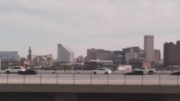 Vista Nivel Calle Los Coches Una Autopista — Vídeo de stock