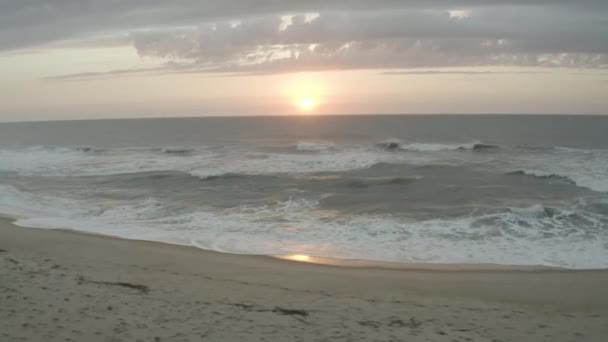 Lado Siga Vista Puesta Sol Mientras Está Playa — Vídeo de stock