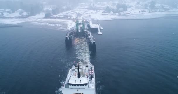 Ferry Departing Docks Maine Usa — Stockvideo