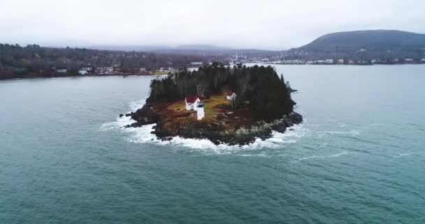 Zooming Aerial Shot Curtis Island Lighthouse Camden Maine Usa — ストック動画
