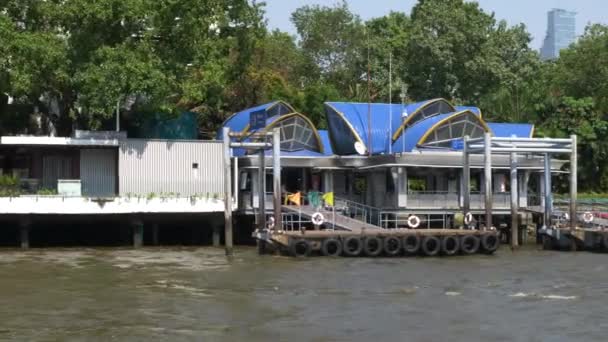 Icon Siam Shuttle Bootsanlegestelle Auf Dem Chao Phraya Fluss — Stockvideo