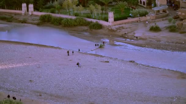 Loaded Donkey Crossing River Oued Maleh Ait Ben Haddou Monument — Stockvideo