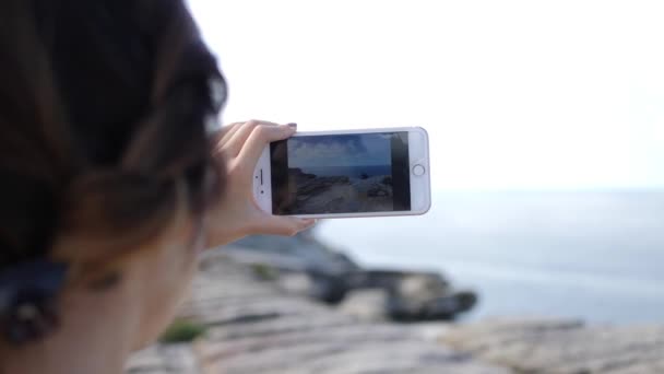 Close Woman Taking Picture Her Smartphone Beautiful Ocean Landscape — Stock Video