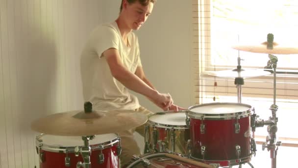 Drummer Preparing Drum Kit Tuning Skins Ready Practice — Stock videók