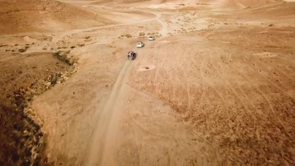 Group Travelers Going Desert — Video Stock