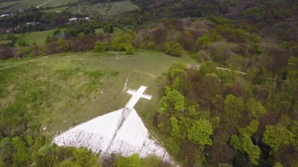 Aerial Footage Chiltern Hills Whiteleaf Cross — Vídeos de Stock