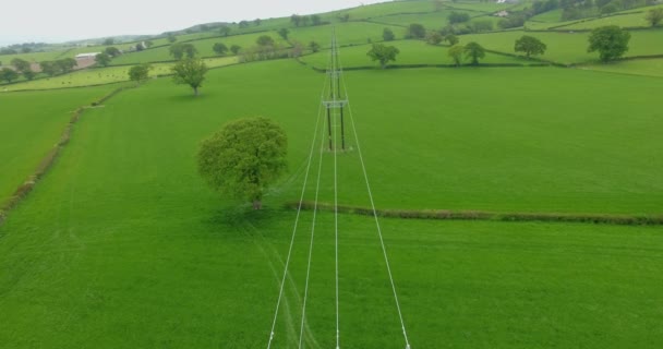 Aerial Shot Line New Power Lines Erected Support New Clocaneog — Stockvideo