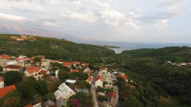 Moving Aerial Point View Town Going Sea Sumartin Brac Island — Stockvideo