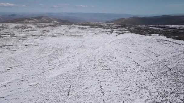 Aerials Snowy Landscape Lesotho Africa Snow Fall Africa Car Driving — Αρχείο Βίντεο