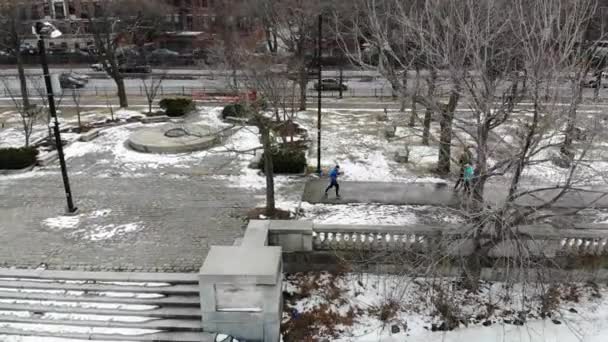 People Strolling Jogging Park Post Winter — стоковое видео