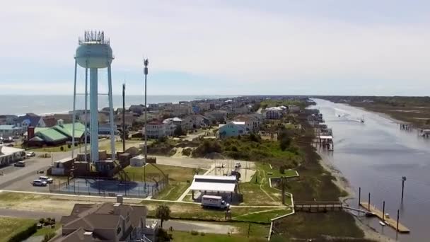 Beach Town Flyover Bright Summer Day — Vídeo de stock