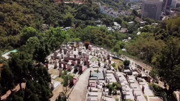 Aerial View Hong Kong Tao Fong Shan Christian Cemetery Hilltop — Stockvideo