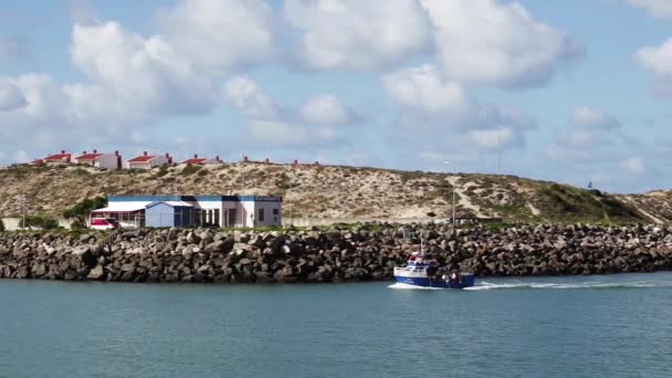 Small Fishing Boat Arrives Port Nazar Noon — Video Stock