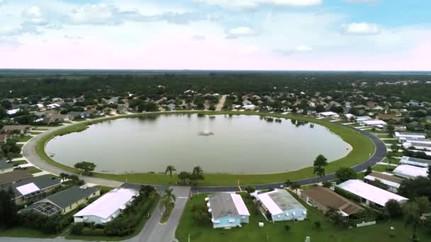 Aerial View Mobile Home Park Big Lake — Stockvideo