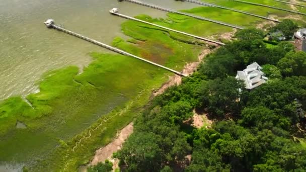 Aerial Drone Footage Southeastern Coastal Suburban Town Pleasant South Carolina — Vídeo de stock