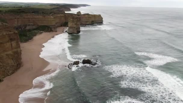 Stunning Aerial Footage Apostles Australian Coast Great Ocean Road Holiday — Stockvideo