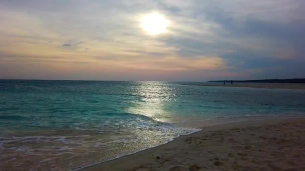 Footage Sunrises Beach White Sands Clear Ocean — 图库视频影像
