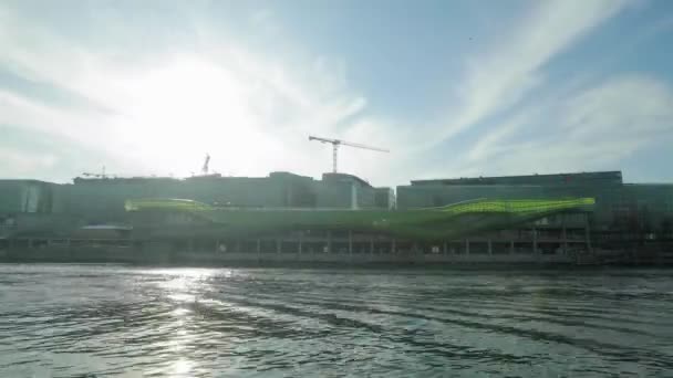 Time Lapse Riverside Ferries Passing — Videoclip de stoc