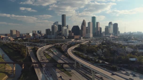Aerial View Cars Freeway Downtown Houston Background — Stockvideo