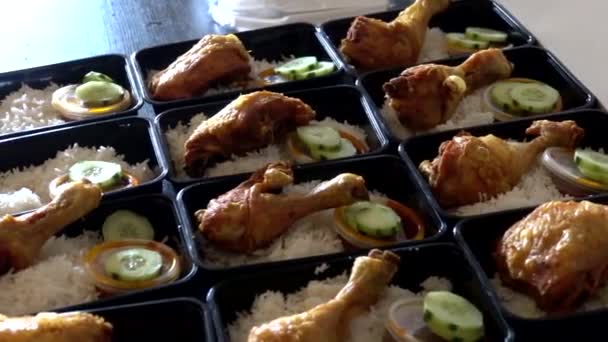 Row Nasi Lemak Roasted Chicken Lunch Boxes Container Selling Purpose — Wideo stockowe