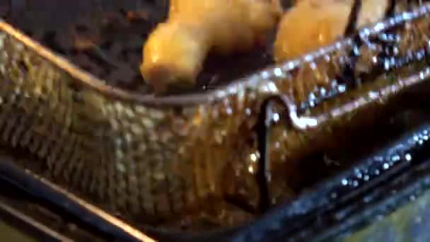 Close Cooked Chicken Being Boiled Hot Cooking Oil — Stock video
