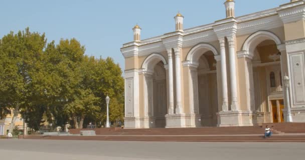 Navoi Theater Uzbek Alisher Navoiy State Academic Bolshoi Theatre National — Vídeos de Stock