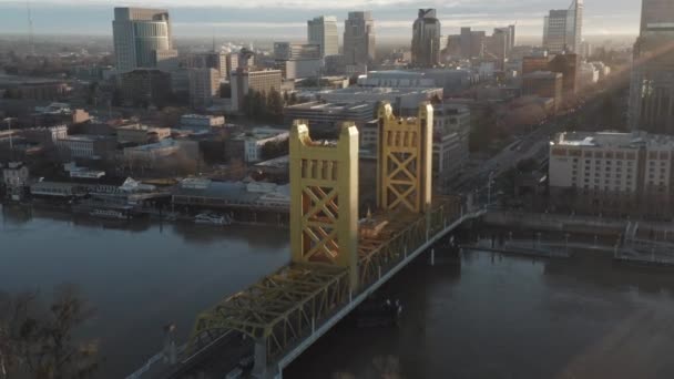 Aerial Drone Tilt Tower Bridge Downtown Sacramento Including Old Sacramento — Stock video
