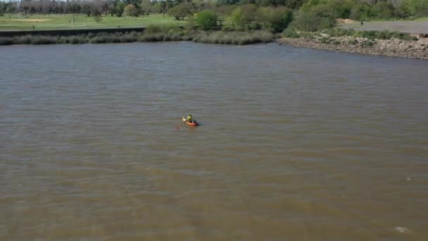Man Canoe Fishing Food Calm Waters Aerial Slow Movement Top — Vídeos de Stock