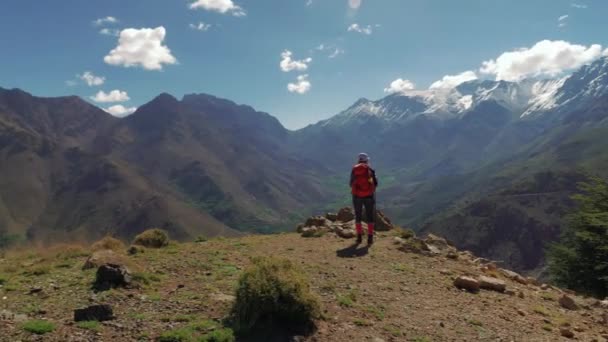Backpacker Girl High Atlas Mountains Morocco Circular Pan — Video