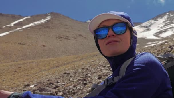 Tourist Girl Hike Watching Landscape High Atlas Morocco Close — 图库视频影像