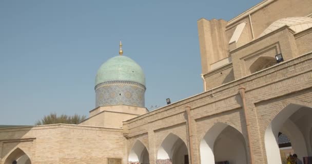 Muslim Religious Complex Mausoleum Hazrati Imam Tashkent Uzbekistan Minarets Close — Vídeo de Stock