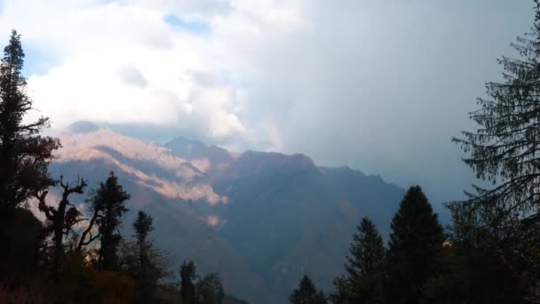 Гималайская Хронология Взятая Гор Уттаракханда Вечерние Облака Заката Кинематографические — стоковое видео