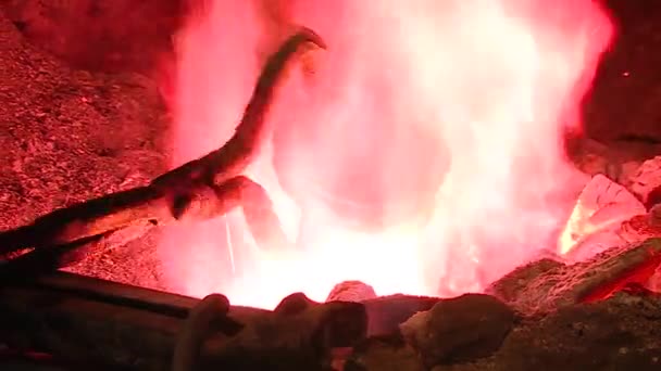 Blacksmith Tongs Moving Heating Metal Bowls Hot Flames Ancient Traditional — Stock Video