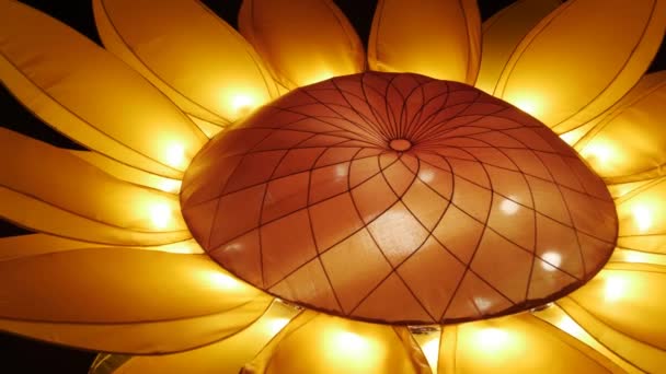 Close Artificial Sunflower Light Art Show Netherlands — Vídeo de Stock