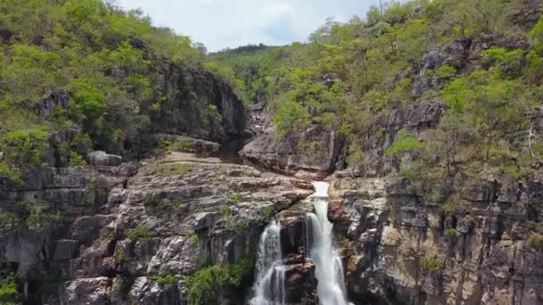 Waterfall Tilt Drone Clip Chapada Dos Veadeiros World Natural Heritage — 图库视频影像