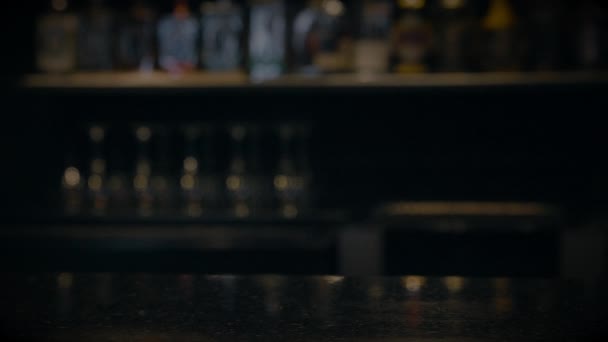 Bartender Preparing Cocktail Close — 图库视频影像