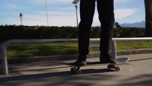 Close Skateboard Concrete Walkway Skater Falling — Video Stock
