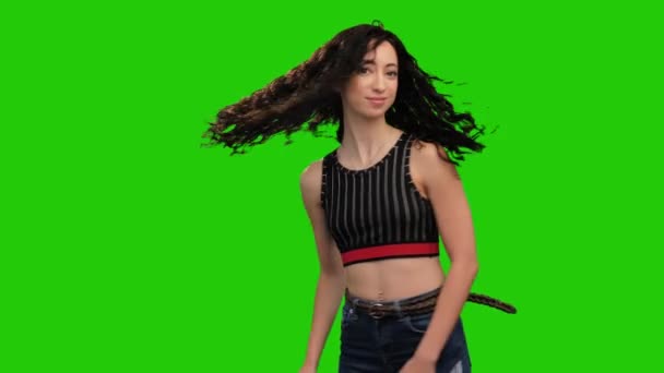 Caucasian Girl Long Curly Hair Wearing Crop Top Turns Green — Αρχείο Βίντεο