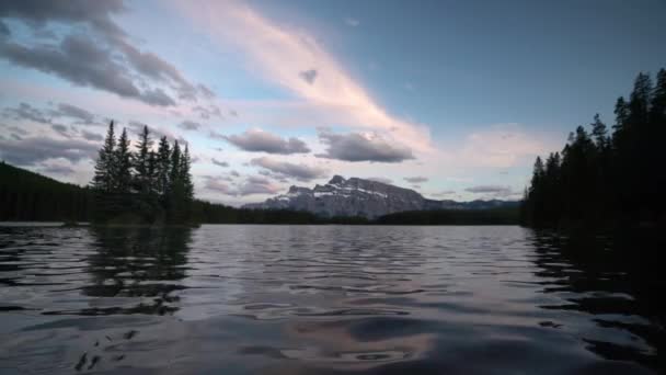 Чудове Спокійне Озеро Національному Парку Джаспер Альберта Канада — стокове відео