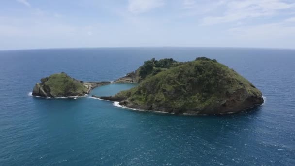 Cinematic Aerial Footage Island Vila Franca Campo — стоковое видео