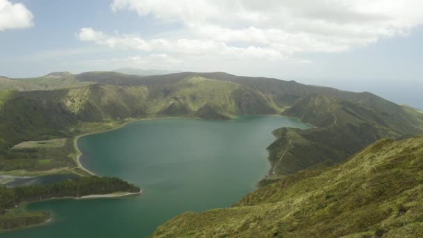 Rising Aerial Shot Lagoa Fogo Sunny Day — Stock video