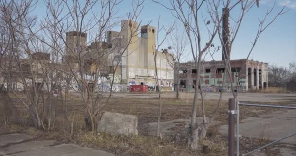 View Established Shot Abandoned Manufacture Building Detroit Michigan Video Filmed — стоковое видео