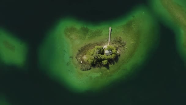 Isolated Island Maximiliansinsel German Lake Eibsee Aerial Drone View — стоковое видео
