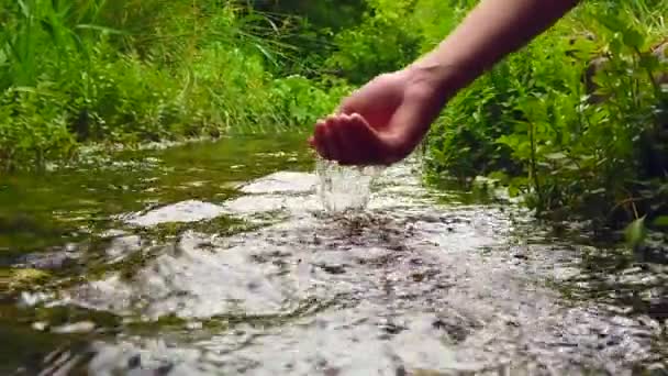 Girl Playing Hand River — 图库视频影像