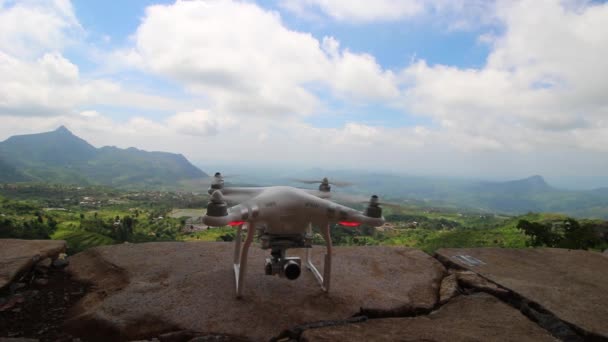 Drone Preparing Take Flying Screen Beautiful Landscape Backdrop — Stok video